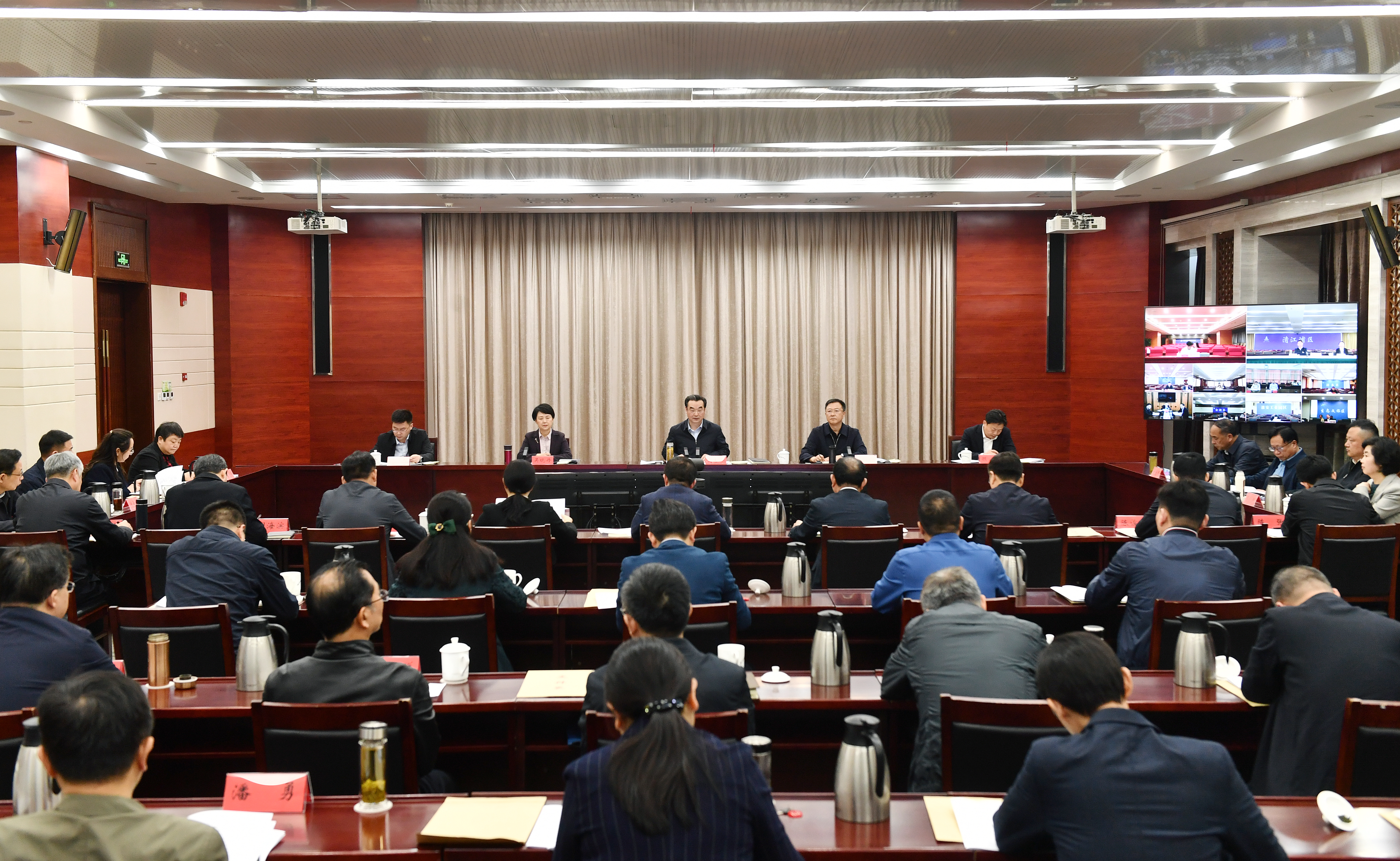 淮安市委对台工作领导小组召开会议